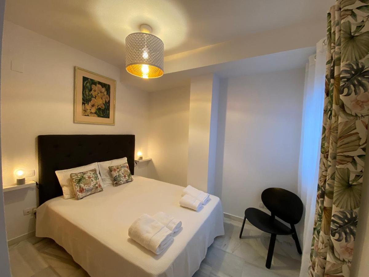 Apartment With Solarium/Terrace. กัลเป ภายนอก รูปภาพ