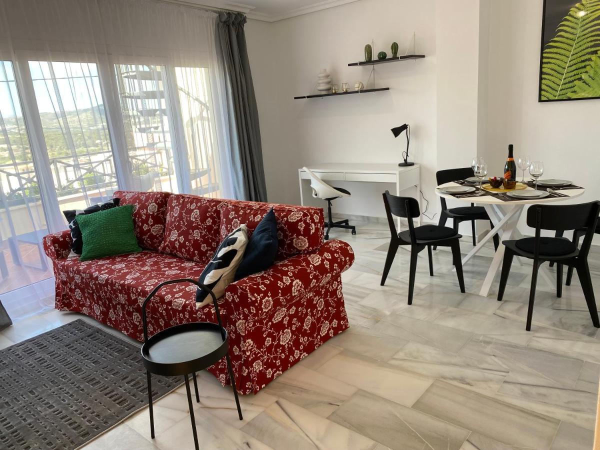 Apartment With Solarium/Terrace. กัลเป ภายนอก รูปภาพ